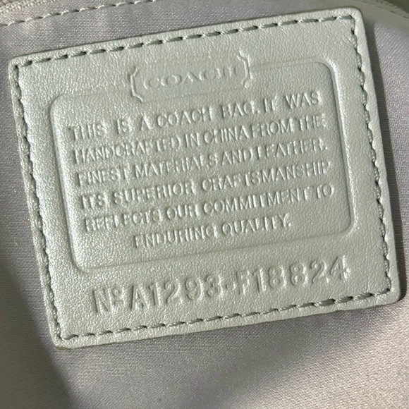 Genuine Coach Silver & Gray Leather Logo And Signature Fabric Handbag & Wristlet - Picture 12 of 16